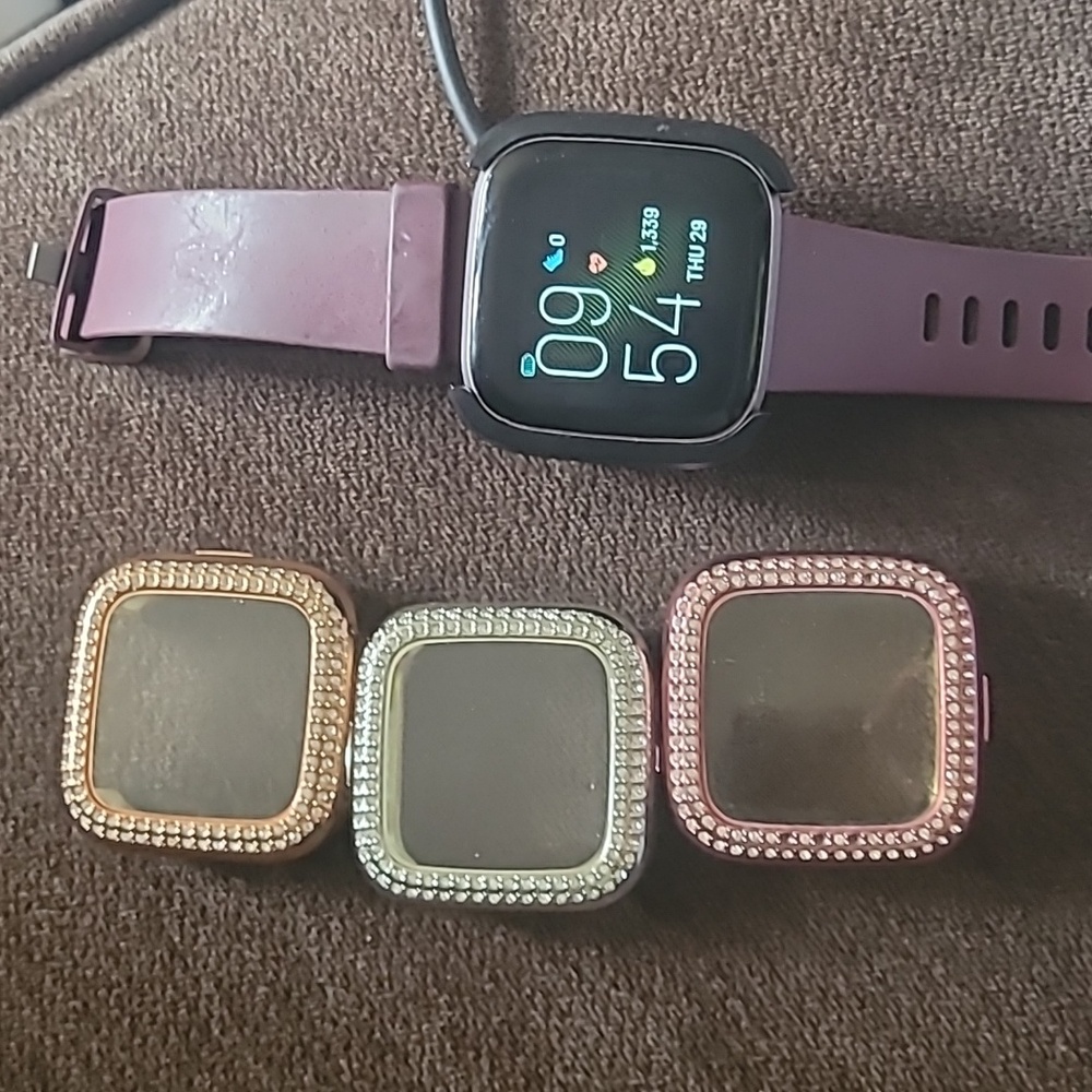 Fitbit Versa 2 Smart Watch - Picture 3 of 15